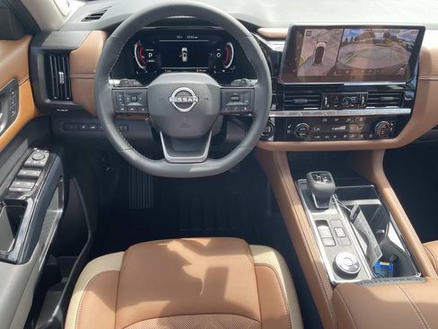 New 2026 Nissan Pathfinder Platinum w/ Lighting Package AWD/4WD image 14