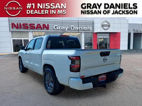 New 2026 Nissan Frontier SV w/ SV Convenience Package RWD image 5