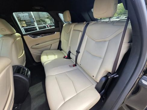 Used 2017 Cadillac XT5 FWD w/ LPO, Wheel Lock Package image 14