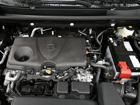 Used 2025 Toyota RAV4 XLE image 35