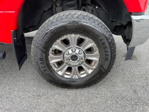 Used 2019 Ford F250 Lariat w/ Tow Technology Bundle AWD/4WD image 9