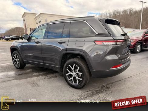 Used 2025 Jeep Grand Cherokee Limited image 8