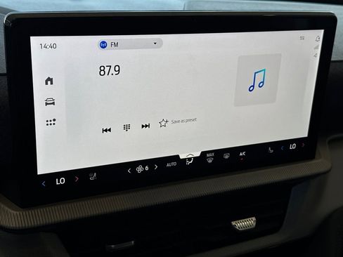 New 2026 Ford Explorer Active w/ Active Comfort Package image 18