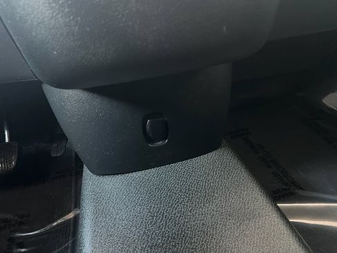 Used 2022 Mercedes-Benz Metris image 23