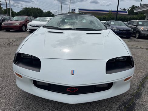 Used 1994 Chevrolet Camaro Z28 RWD image 2