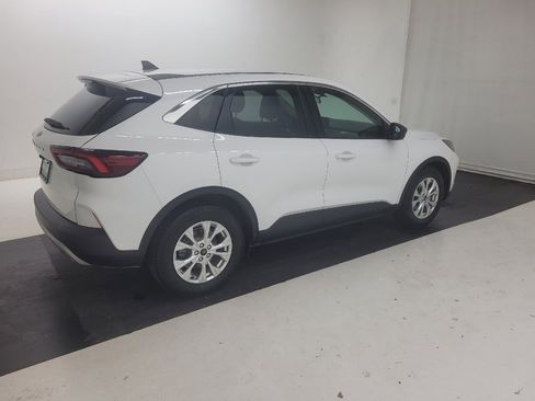 Used 2023 Ford Escape Active w/ Cold Weather Package FWD image 10