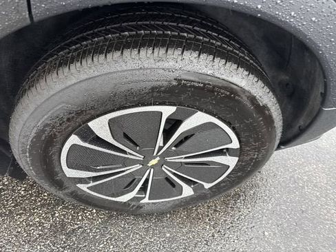 New 2025 Chevrolet Blazer EV LT image 12