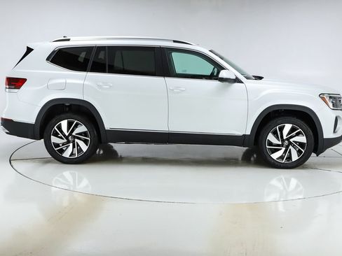 New 2026 Volkswagen Atlas SEL image 10