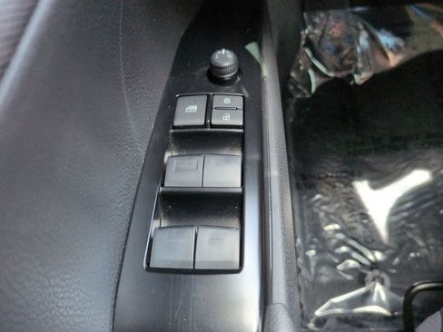Used 2026 Toyota Camry LE FWD image 21