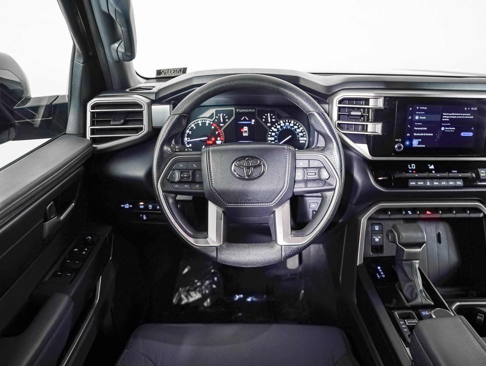 Used 2025 Toyota Tundra SR5 w/ SR5 Convenience Package AWD/4WD image 11