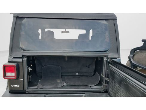 Used 2023 Jeep Wrangler Sport AWD/4WD image 19
