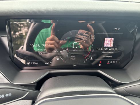 New 2026 GMC Acadia AT4 w/ Luxury Package AWD/4WD image 10