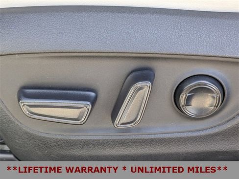 Used 2023 Toyota RAV4 Limited image 24