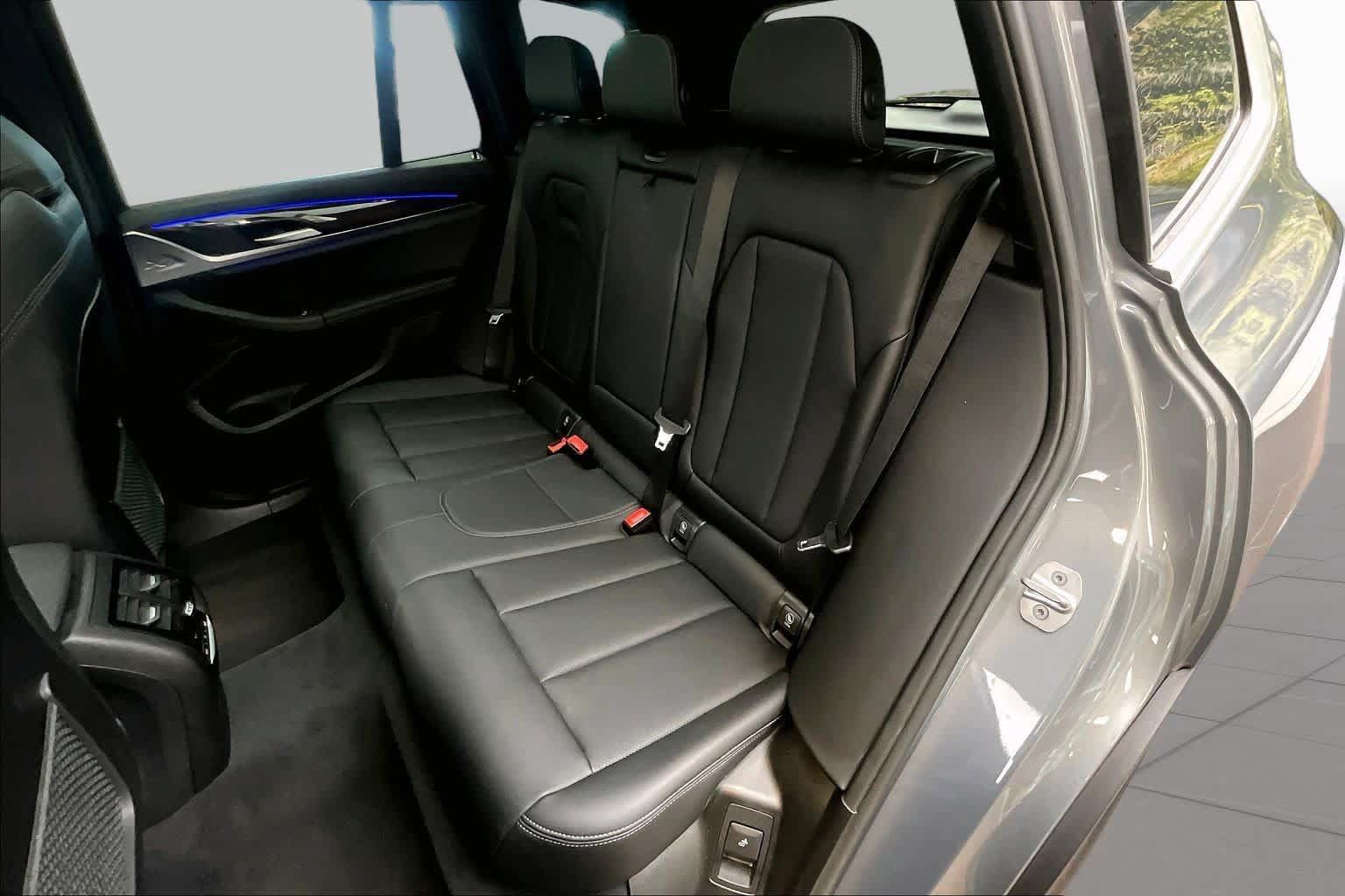 Used 2024 BMW X3 sDrive30i w/ Convenience Package RWD image 21
