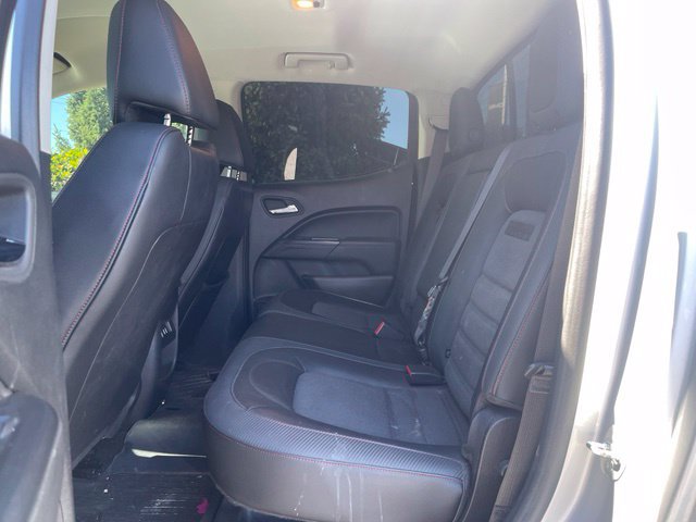 Used 2017 GMC Canyon SLE w/ All Terrain Package AWD/4WD image 7