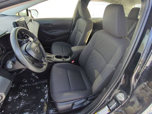 Used 2023 Toyota Corolla LE image 18