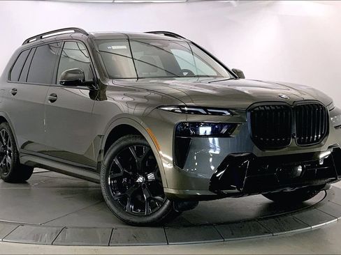 Used 2026 BMW X7 xDrive40i AWD/4WD image 1