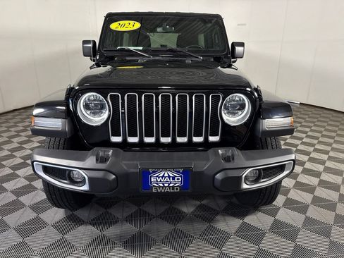 Used 2023 Jeep Wrangler Unlimited Sahara w/ LED Lighting Group AWD/4WD image 3