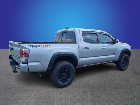 Used 2020 Toyota Tacoma TRD Off-Road w/ Technology Package AWD/4WD image 5