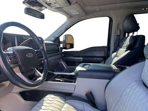 Used 2024 Ford F250 Limited image 10