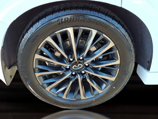 New 2026 INFINITI QX80 Autograph w/ Premium Cargo Package AWD/4WD image 18
