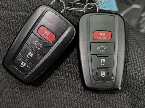 Used 2023 Toyota RAV4 XLE w/ Convenience Package image 36