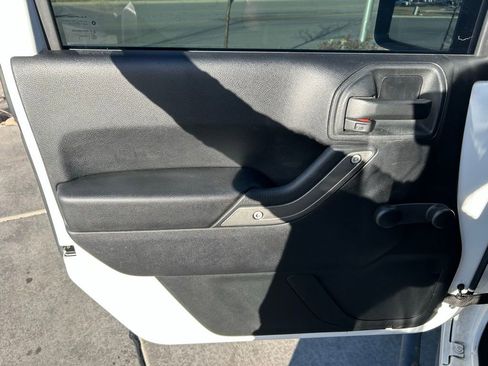 Used 2016 Jeep Wrangler Sport image 9