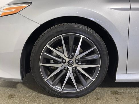 Certified 2022 Toyota Camry XLE image 11