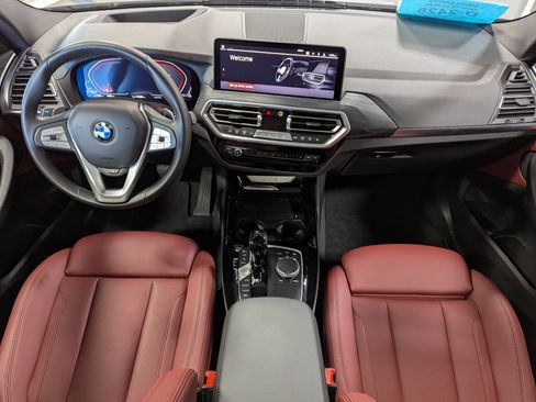 Used 2024 BMW X3 xDrive30i w/ Premium Package w/ZPA image 10