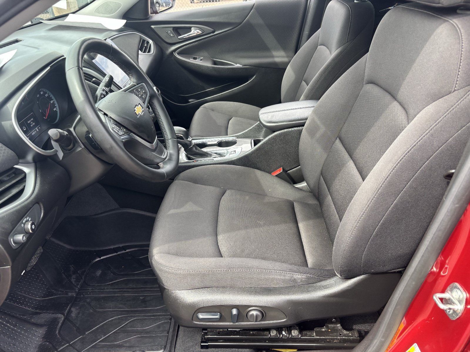 Used 2023 Chevrolet Malibu LT w/ Sport Edition FWD image 20