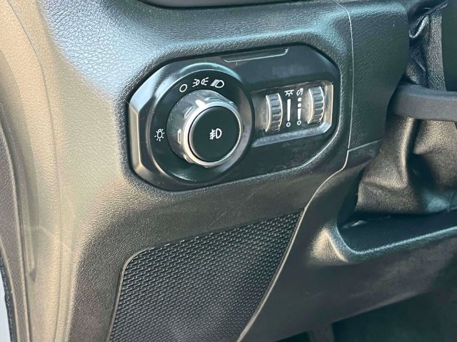 Used 2020 Jeep Wrangler Sport AWD/4WD image 24