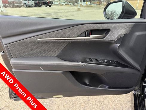 Used 2025 Toyota Camry XLE w/ Premium Plus Package image 19