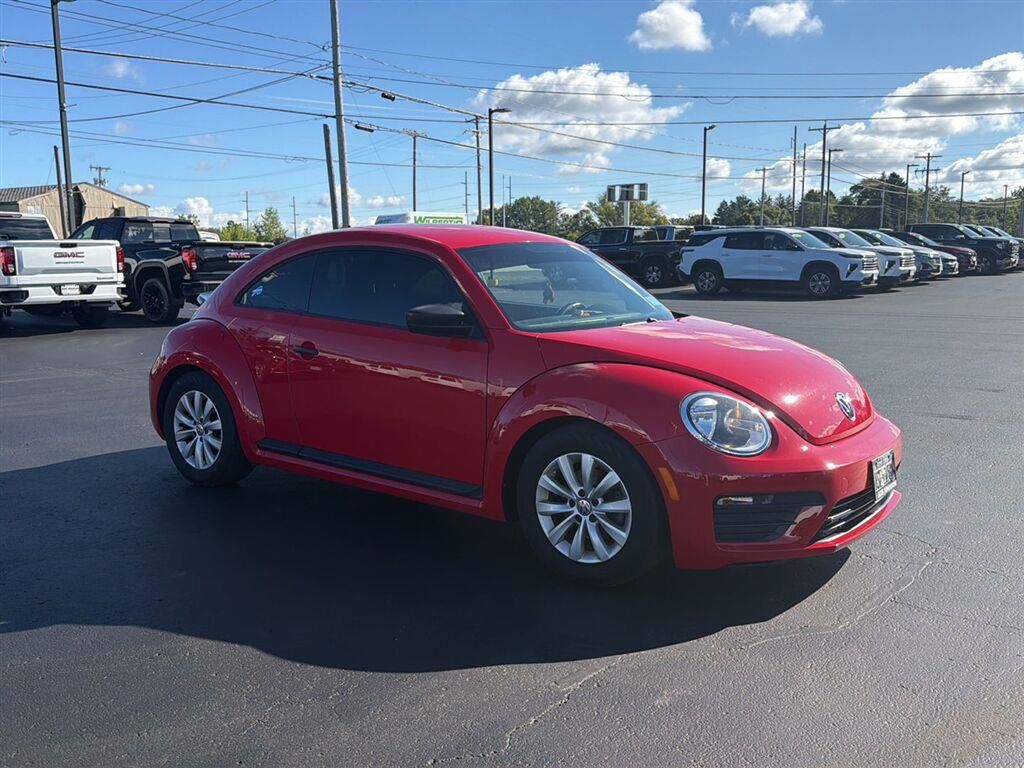 Used 2018 Volkswagen Beetle 2.0T S FWD image 2