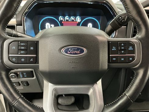 Used 2022 Ford F150 Lariat w/ Max Trailer Tow Package image 28