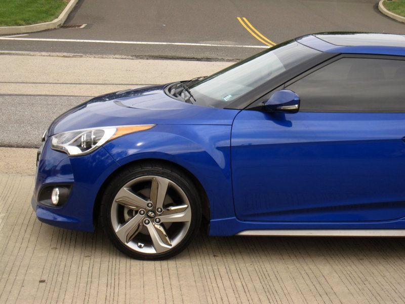 Used 2013 Hyundai Veloster Turbo w/ Ultimate Pkg FWD image 7