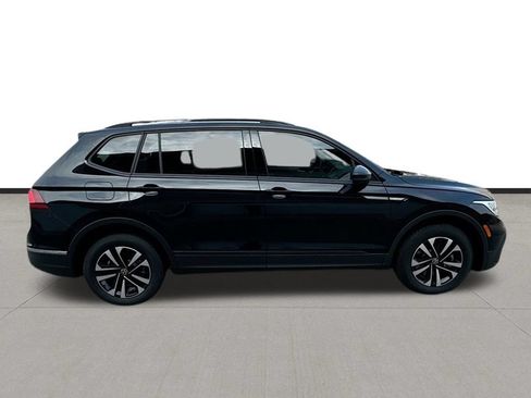 Used 2024 Volkswagen Tiguan S FWD image 7
