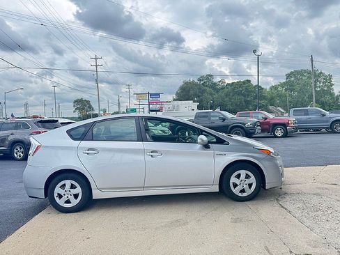 Used 2011 Toyota Prius Two FWD image 4