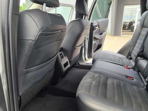 Used 2022 Mitsubishi Outlander SE FWD image 22