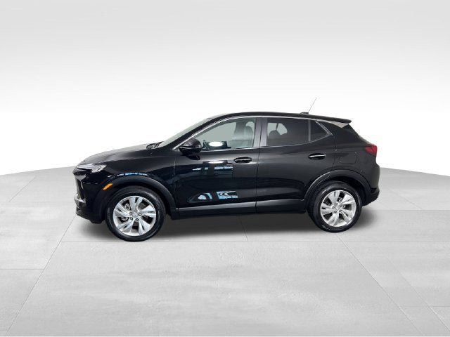 Used 2024 Buick Encore GX Preferred FWD image 2