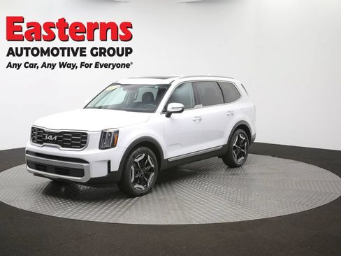 Used 2025 Kia Telluride S FWD image 58