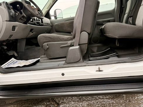 Used 2009 Chevrolet Silverado 3500 W/T image 11