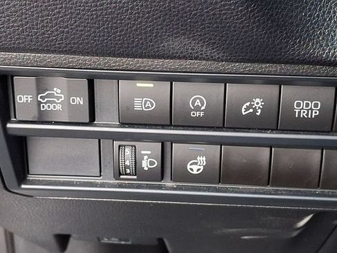 Used 2024 Toyota Tundra SR5 w/ SR5 Premium Package AWD/4WD image 22