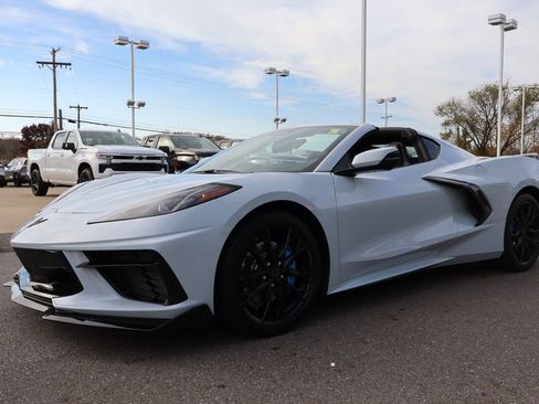 Used 2024 Chevrolet Corvette Stingray Coupe w/ 1LT image 8