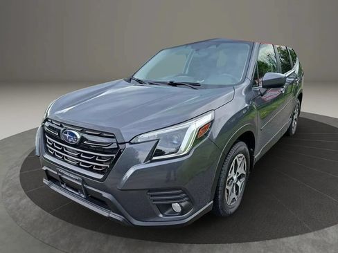 Used 2022 Subaru Forester Premium AWD/4WD image 1