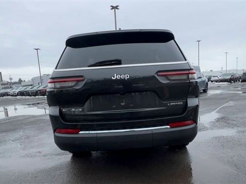 Used 2022 Jeep Grand Cherokee L Limited image 7