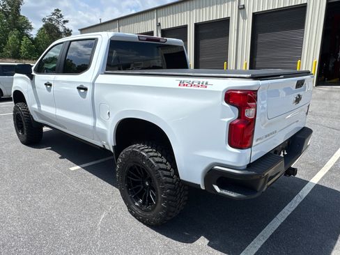 Used 2023 Chevrolet Silverado 1500 LT Trail Boss w/ Protection Package AWD/4WD image 7