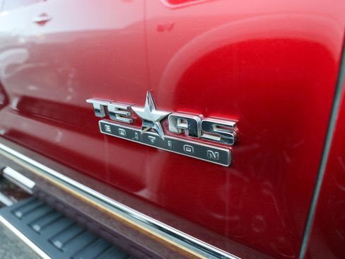 Used 2016 Chevrolet Silverado 1500 LTZ w/ Texas Edition image 15