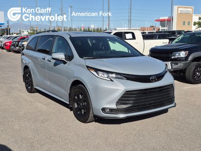 Used 2026 Toyota Sienna XLE Woodland Edition