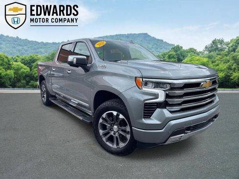 Used 2025 Chevrolet Silverado 1500 High Country w/ Technology Package AWD/4WD image 1