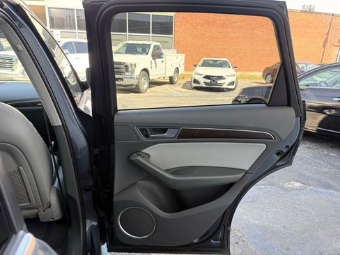 Used 2017 Audi Q5 2.0T Premium Plus w/ Technology Package image 22